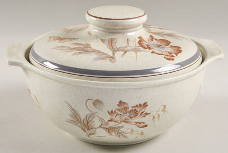 Summer Fantasy 1.5 Qt Round Covered Casserole