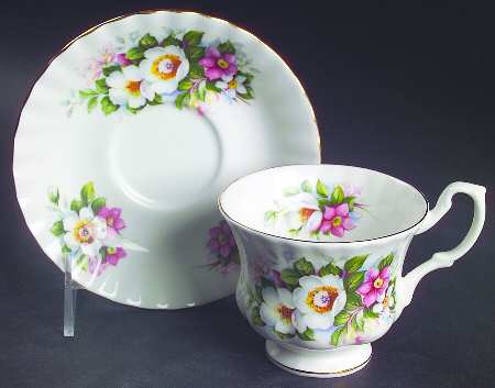 Summertime Series Footed Cup & Saucer Set