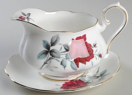 Sweet Romance Gravy Boat & Underplate