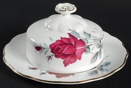 Sweet Romance Round Covered Butter (Uses Bread & Butter Plate)