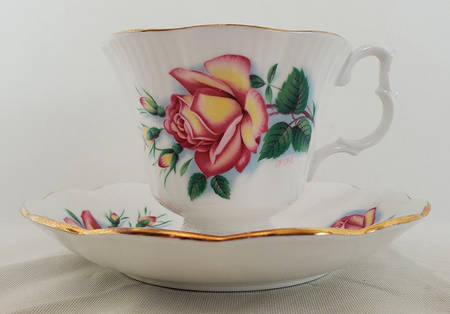 Sweetheart Roses Series Footed Cup & Saucer Set