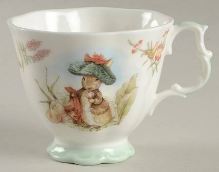 Teatime Collection Footed Cup