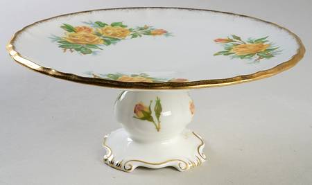 Tea Rose Yellow 9" Diameter Pedestal Cake Stand