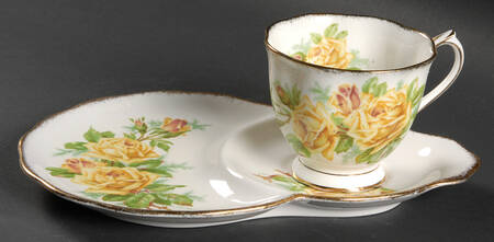 Tea Rose Yellow Dessert Plate & Cup Set
