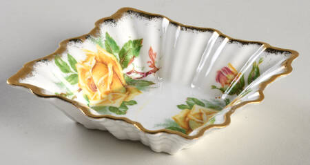 Tea Rose Yellow 4" Square Sweet Meat