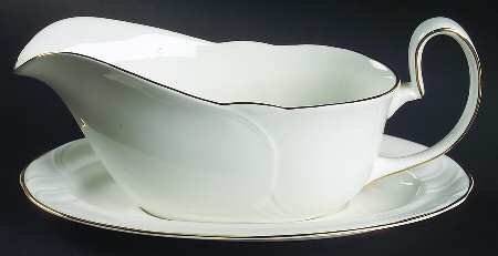 Tiara Gravy Boat & Underplate