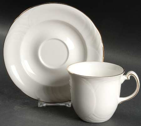 Tiara Flat Cup & Saucer Set