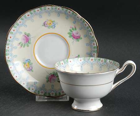 Torquay Footed Cup & Saucer Set