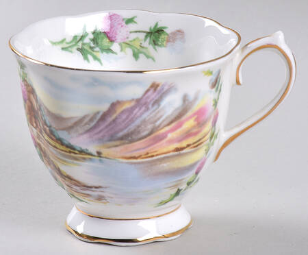 Traditional British Songs Footed Cup