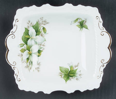 Trillium Small Square Sweet Meat Dish