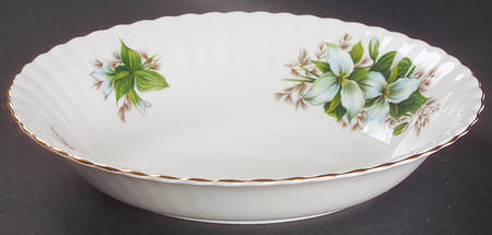 Trillium 9" Oval Vegetable Bowl