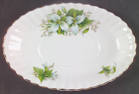 Trillium Underplate for Gravy Boat