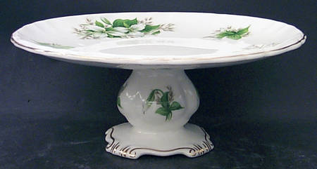 Trillium 9" Diameter Pedestal Cake Stand