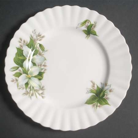 Trillium Dessert/Pie Plate by Royal Albert