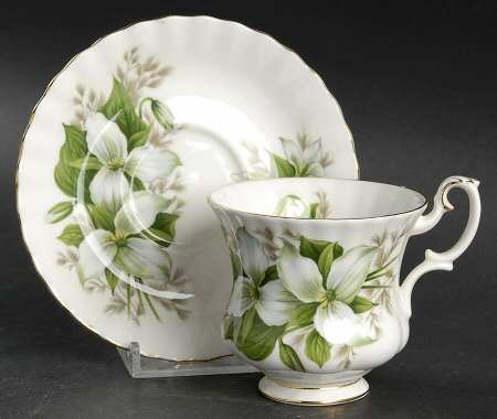 Trillium Footed Demitasse Cup & Saucer Set