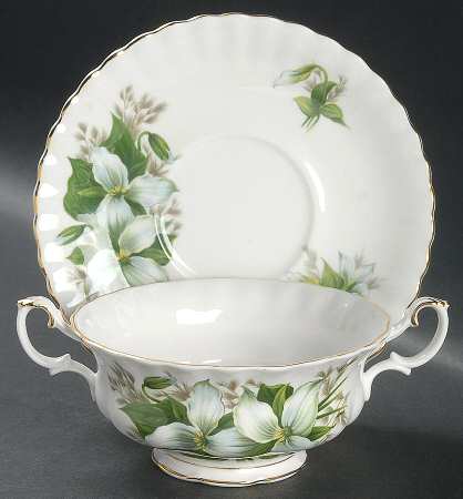Trillium Footed Cream Soup Bowl & Saucer Set