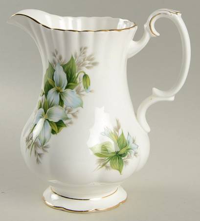 Trillium 20 Oz Pitcher