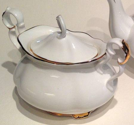Val D'Or Sugar Bowl & Lid