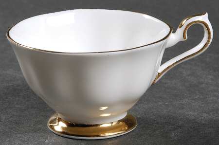 Val D'Or Footed Demitasse Cup