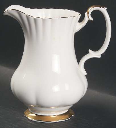 Val D'Or 24 Oz Pitcher
