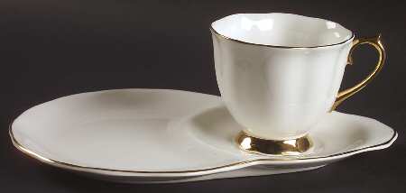 Val D'Or Dessert Plate & Cup Set