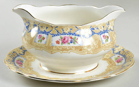 Valentine Gravy Boat with Attached Underplate