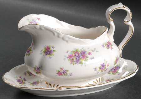 Violetta Gravy Boat & Underplate