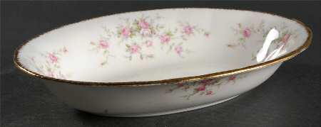 Victoriana Rose (Elizabeth Shape) 10" Oval Vegetable Bowl