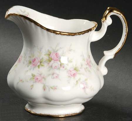 Victoriana Rose (Elizabeth Shape) Creamer