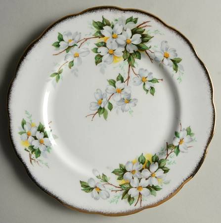 White Dogwood (Brushed Gold Grim Luncheon Plate