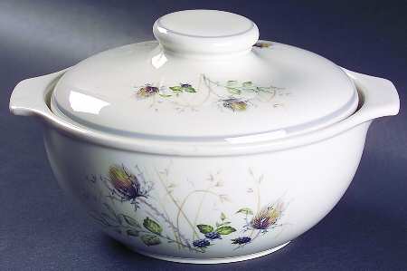 Wild Briar 1.5 Qt Round Covered Casserole