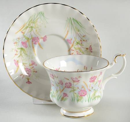 Wild Flower of The Month Footed Cup & Saucer Set