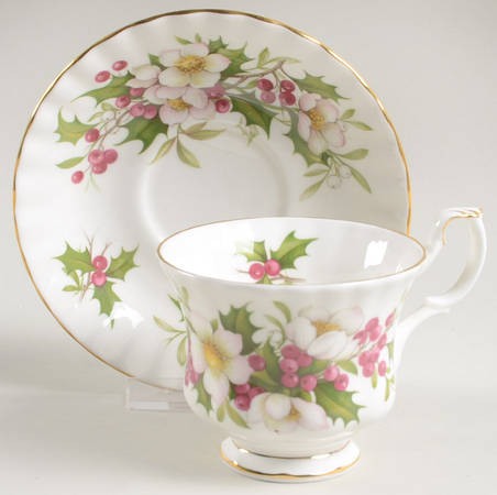 Winter Garden Footed Cup & Saucer Set