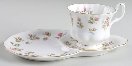 Winsome (White Background) Dessert Plate & Cup Set