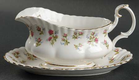 Winsome (White Background) Gravy Boat & Underplate