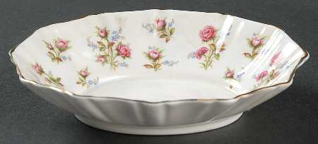 Winsome (White Background) 5" Oval Sweet Meat Dish