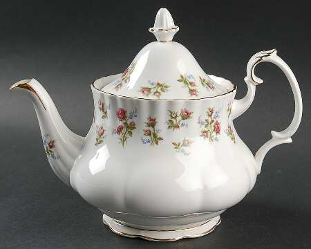 Winsome (White Background) Small Teapot & Lid