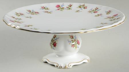 Winsome (White Background) 9" Diameter Pedestal Cake Stand