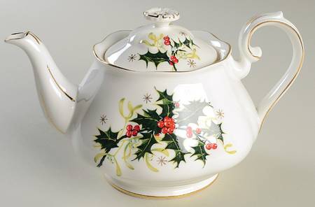 Yuletide (Scalloped) Small Teapot & Lid