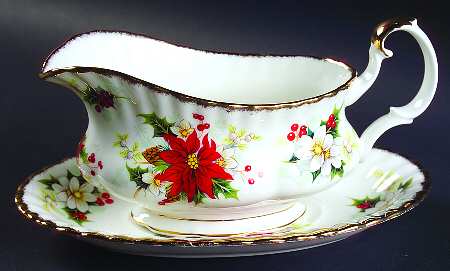 Yuletide (Fluted and Ribbed) Gravy Boat & Underplate
