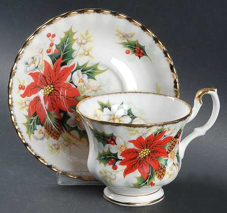 Yuletide (Fluted and Ribbed) Footed Cup & Saucer Set