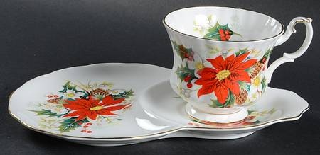 Yuletide (Fluted and Ribbed) Dessert Plate & Cup Set