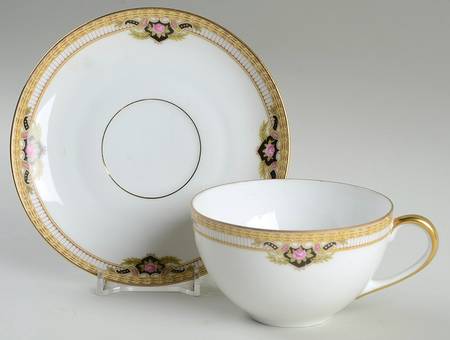 Belmont Flat Cup & Saucer Set