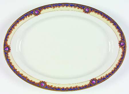 Beverly 11" Oval Serving Platter by Royal Bayreuth
