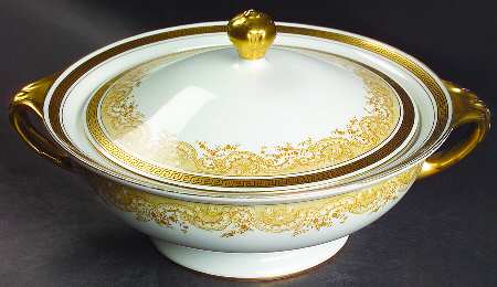 Chantilly Round Covered Vegetable