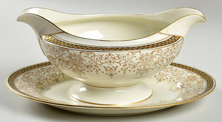 Empress Jesephine Gravy Boat with Attached Underplate