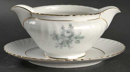 First Love Gravy Boat with Attached Underplate