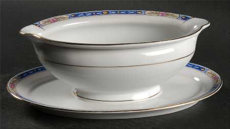 The Kempton Gravy Boat with Attached Underplate