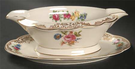 Nurenberg Gravy Boat with Attached Underplate