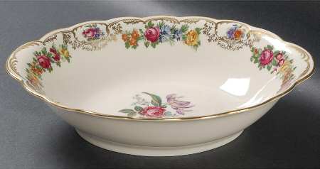 Nurenberg 9" Oval Vegetable Bowl